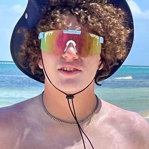 Meet your Posher, Edgar